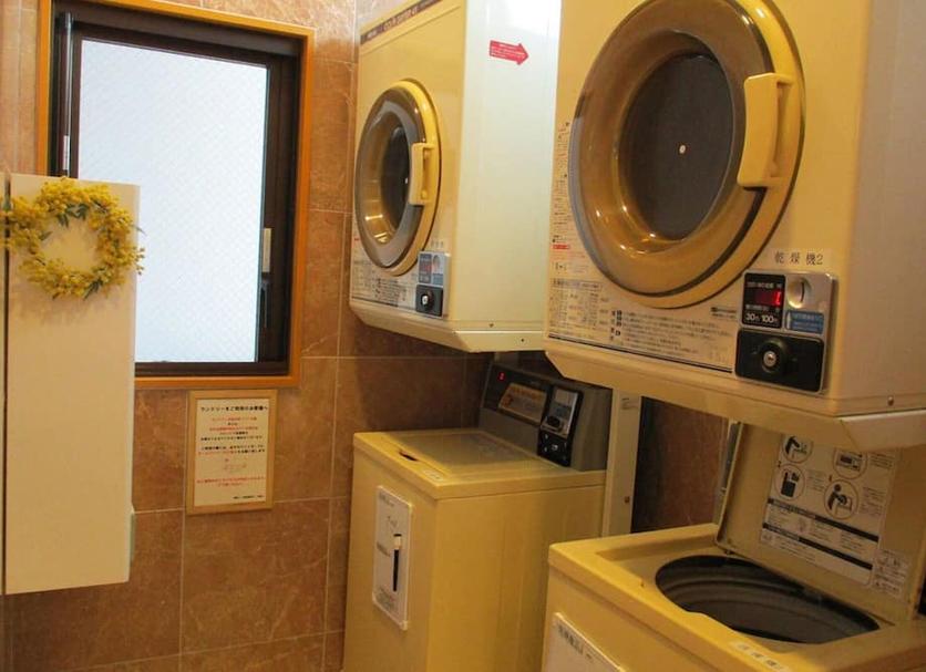 Laundry facility Photo