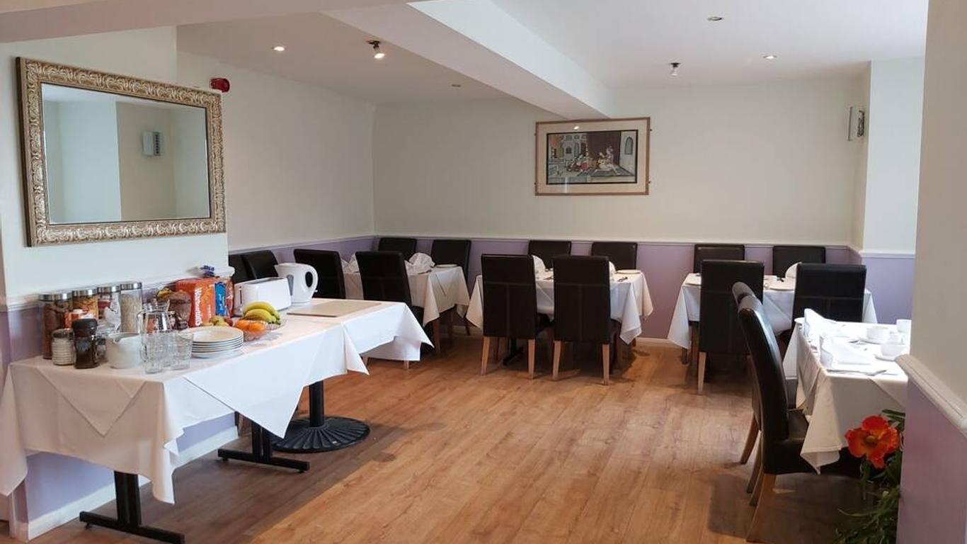OYO Slap Up Lodge, Leyland Waters Cambridge