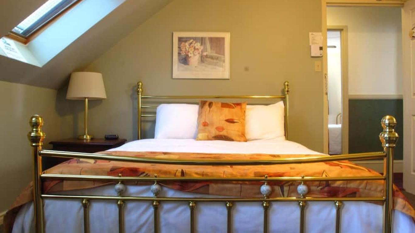 Brigantine Inn