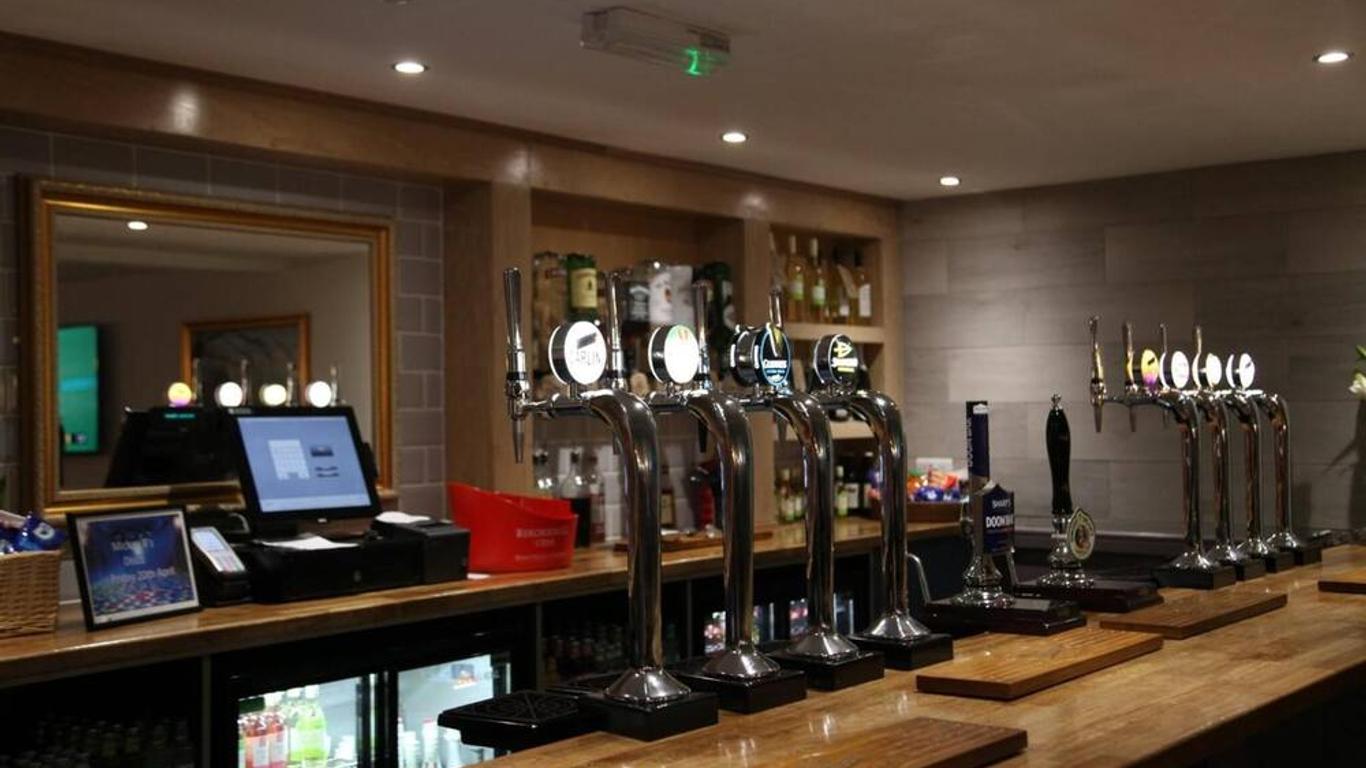 Alcester Inn