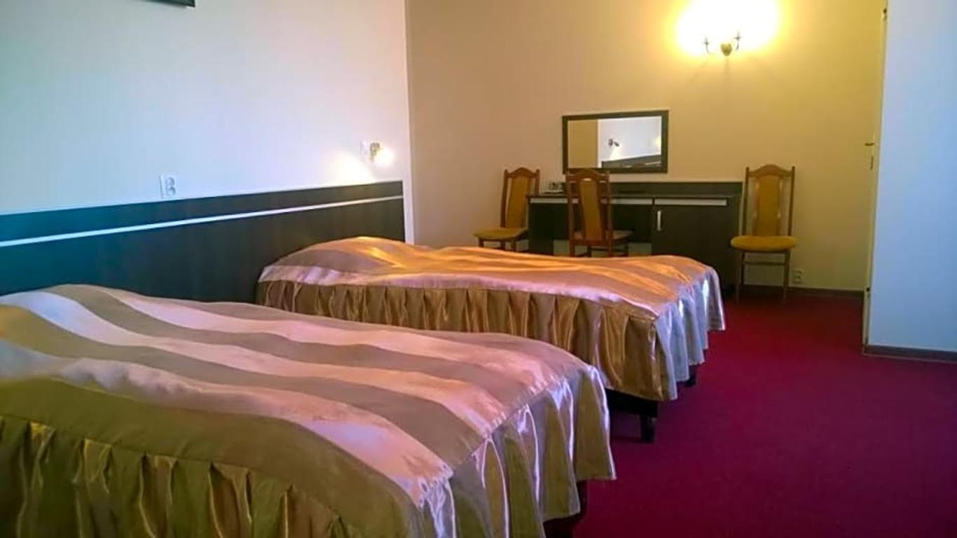 Hotel E7