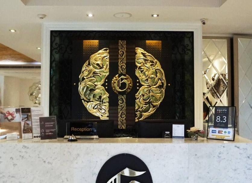 Front desk Photo
