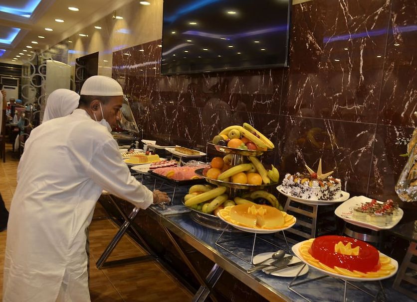 Buffet Photo