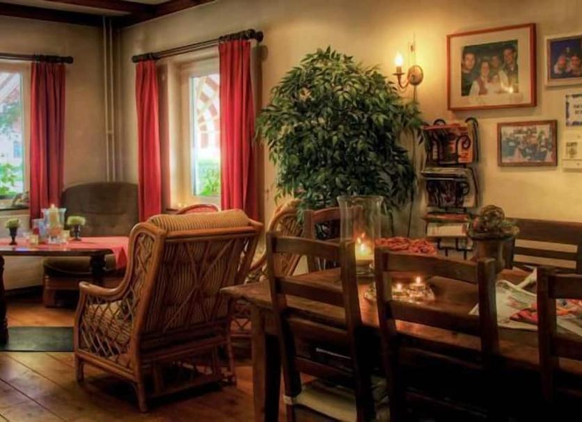 Dining room Photo