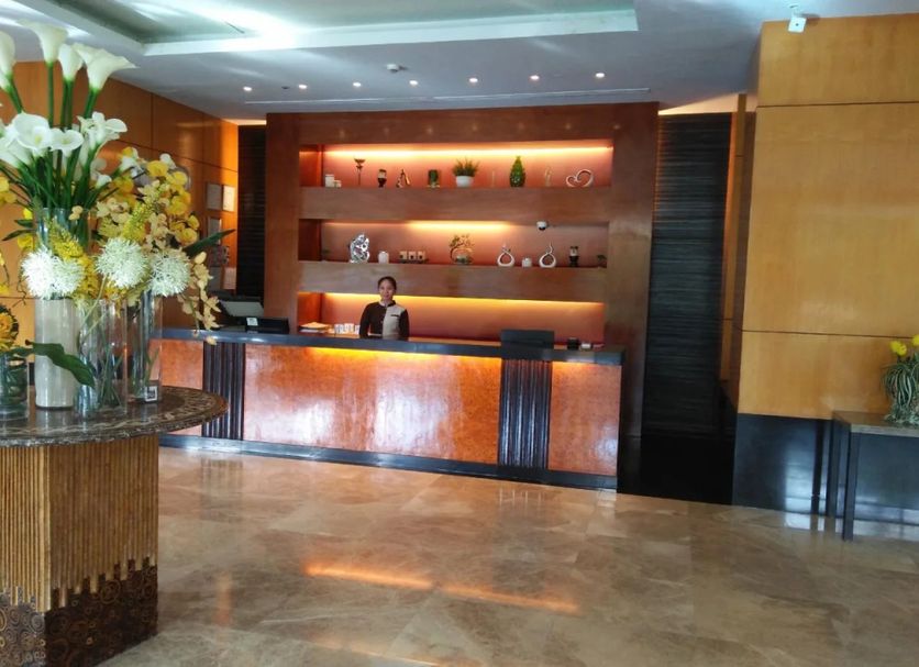 Front desk Photo