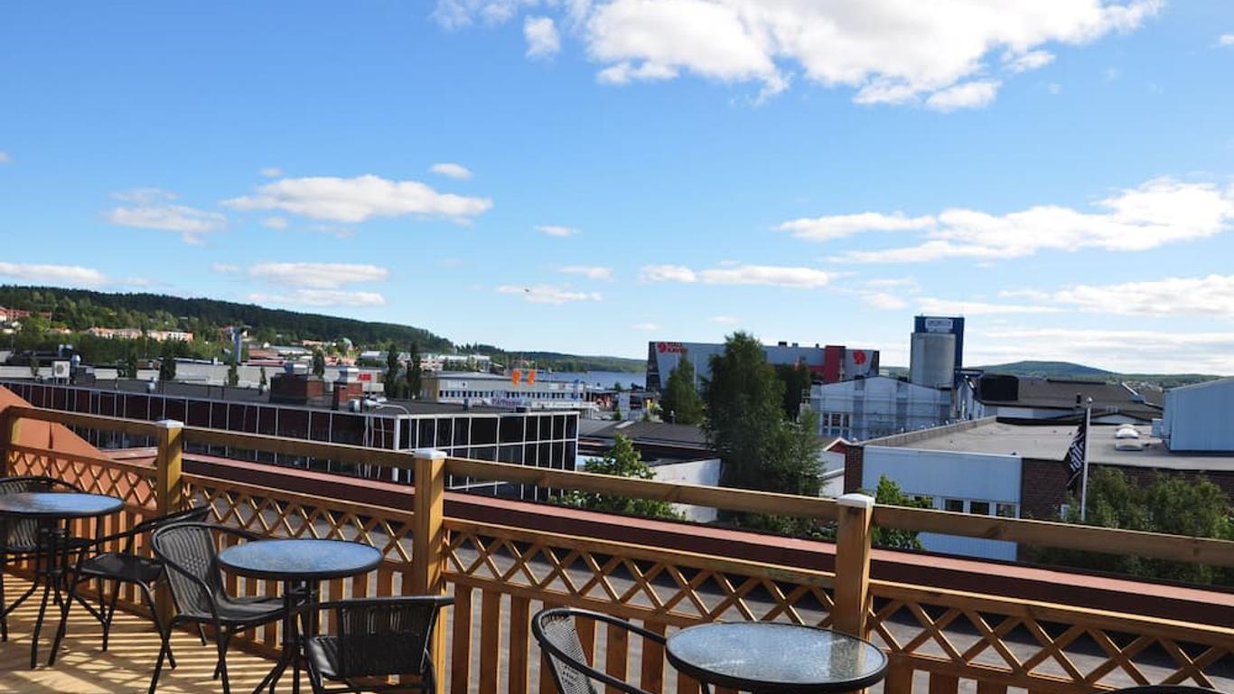 Strand City Hotel