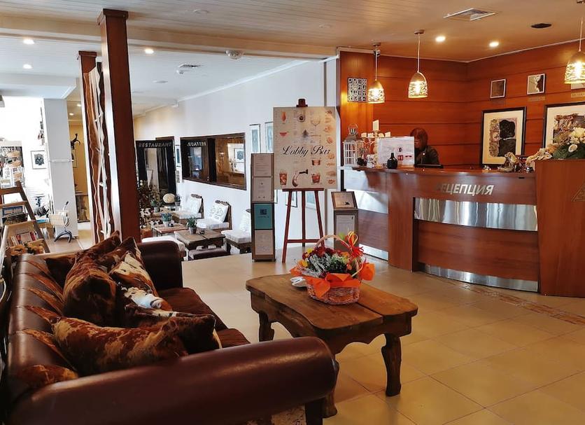 Front desk Photo