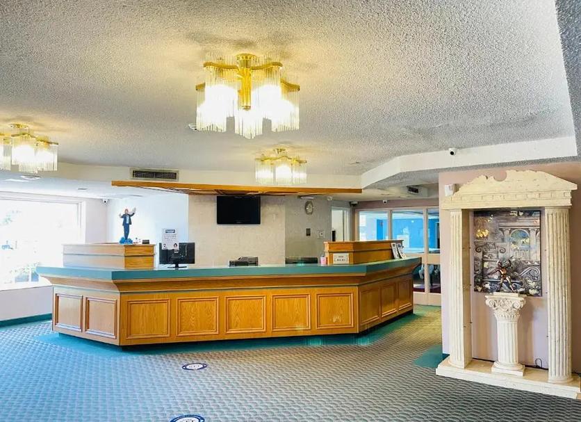Front desk Photo