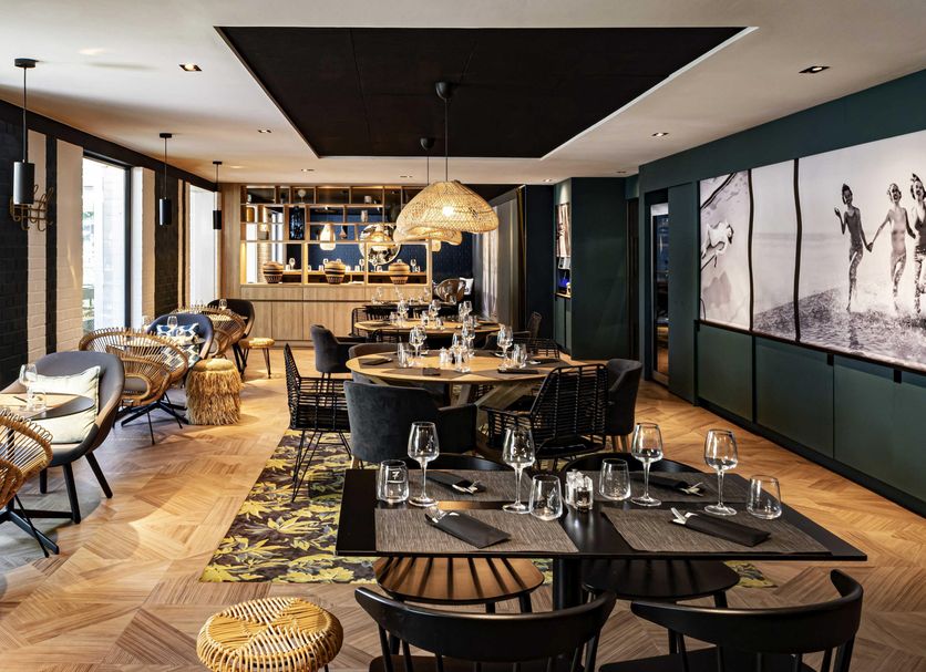 Restaurant Photo