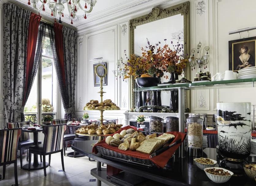 Dining room Photo