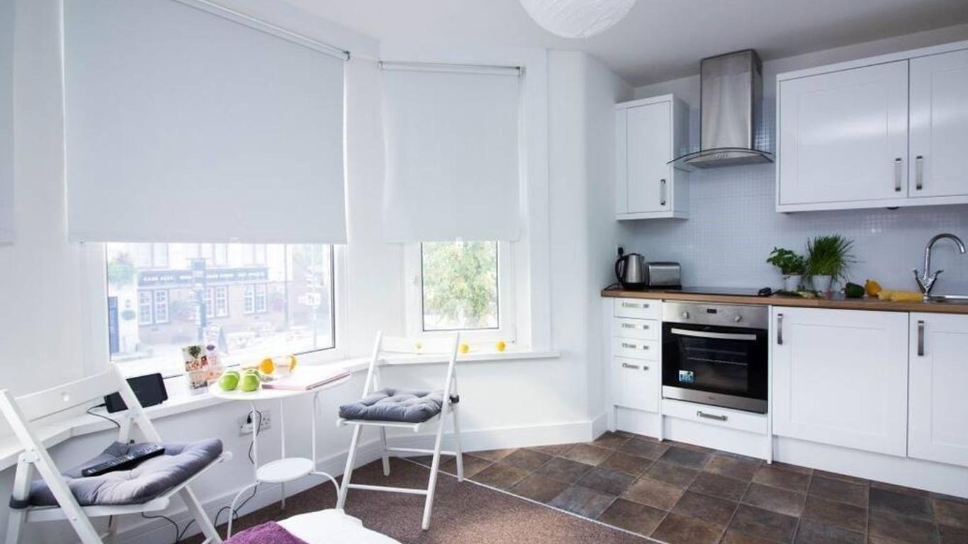 Beddoe Apartments Premier Lodge Eastleigh near Winchester and Southampton