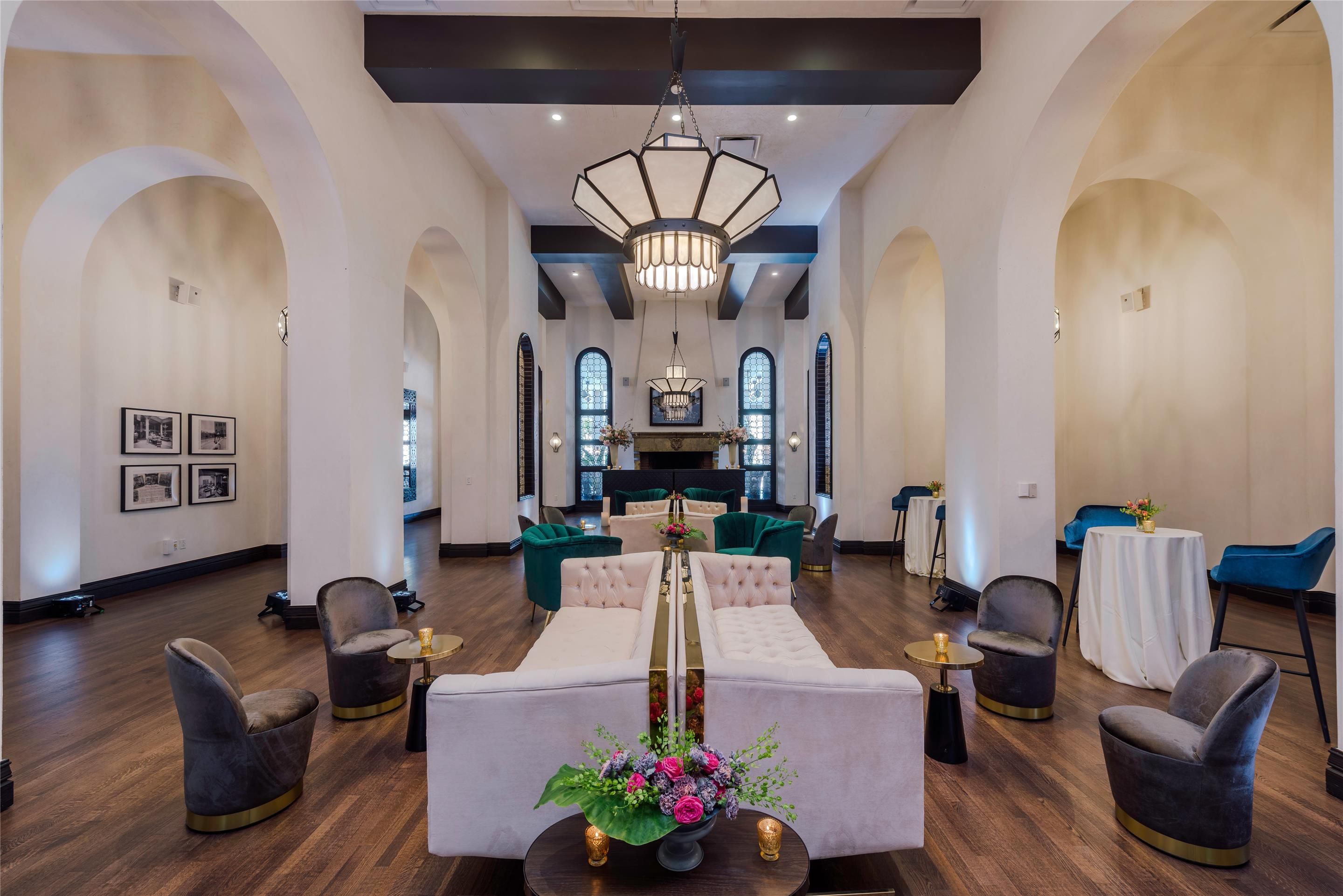 Dining room Photo