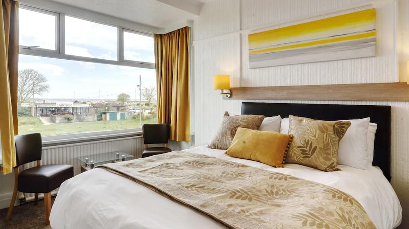 Palm Court, Seafront Accommodation