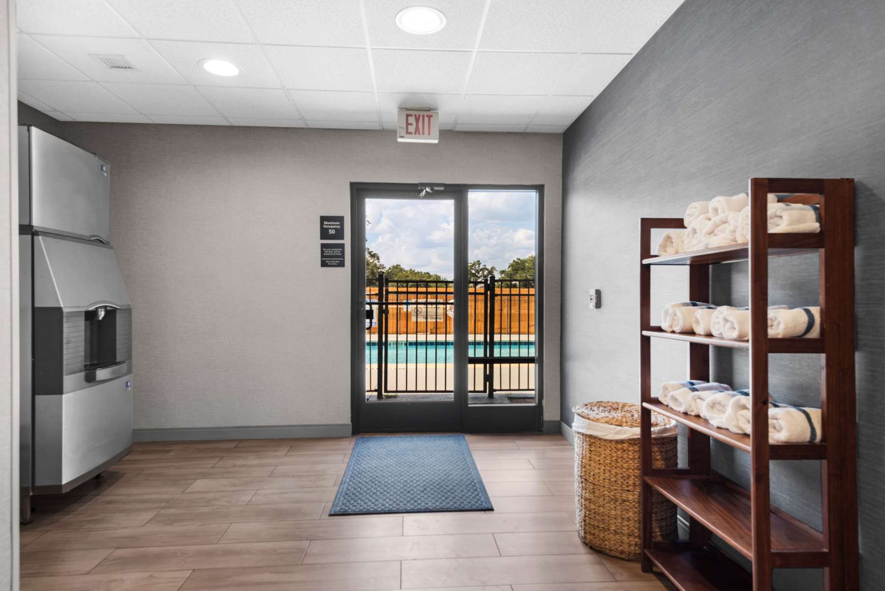Room amenity