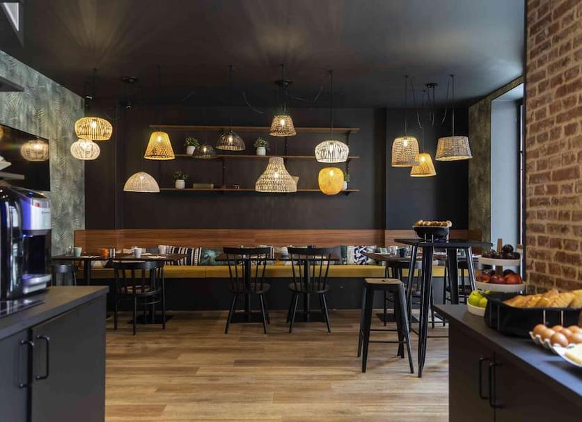 Restaurant Photo