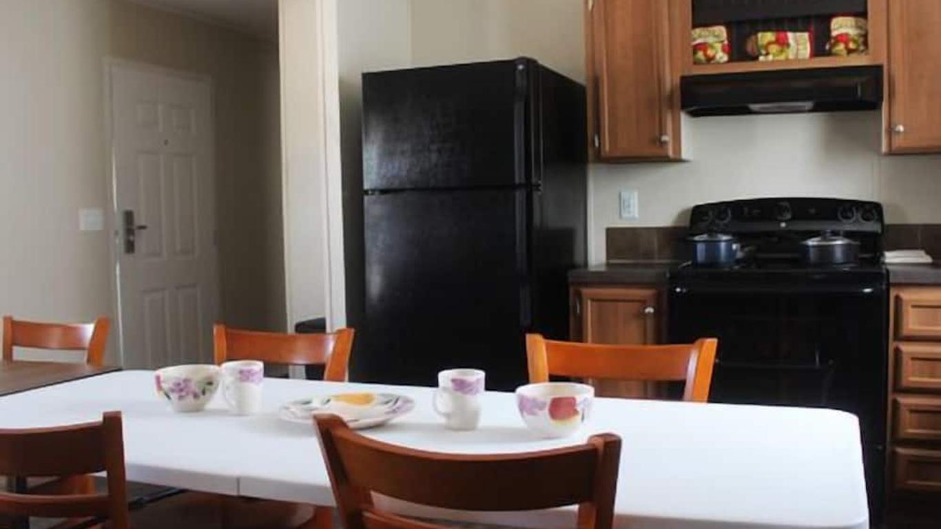 Shale Lodging Pleasanton