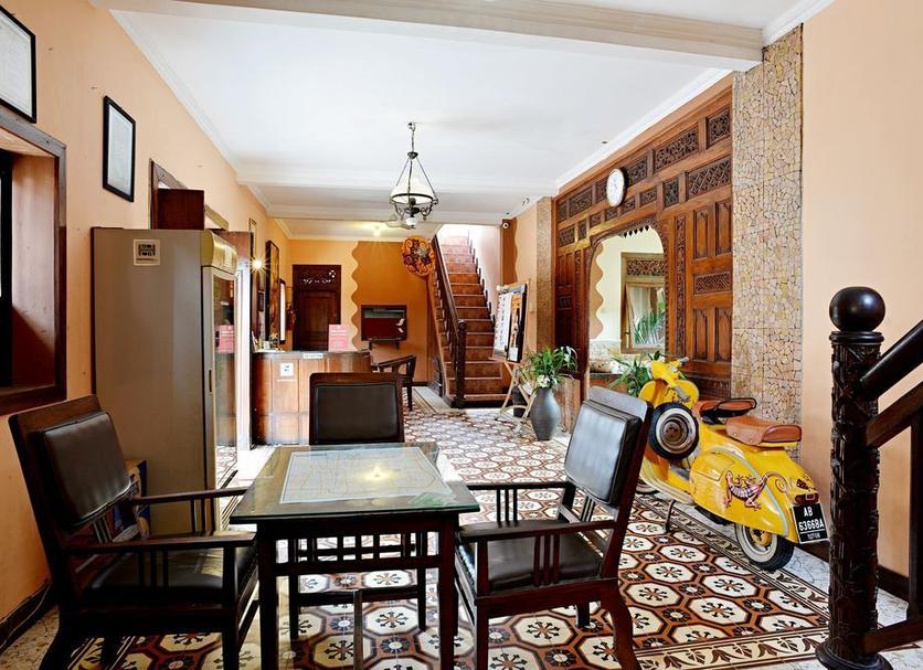 Dining room Photo