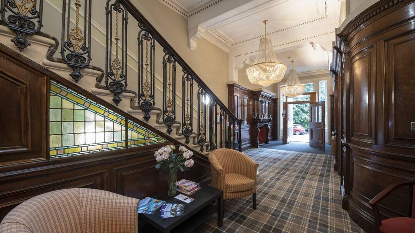 Grosvenor Suites