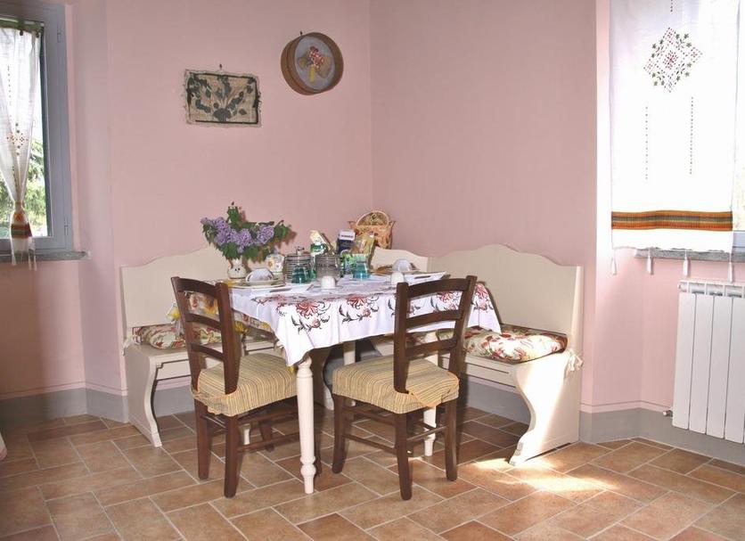 Dining room Photo