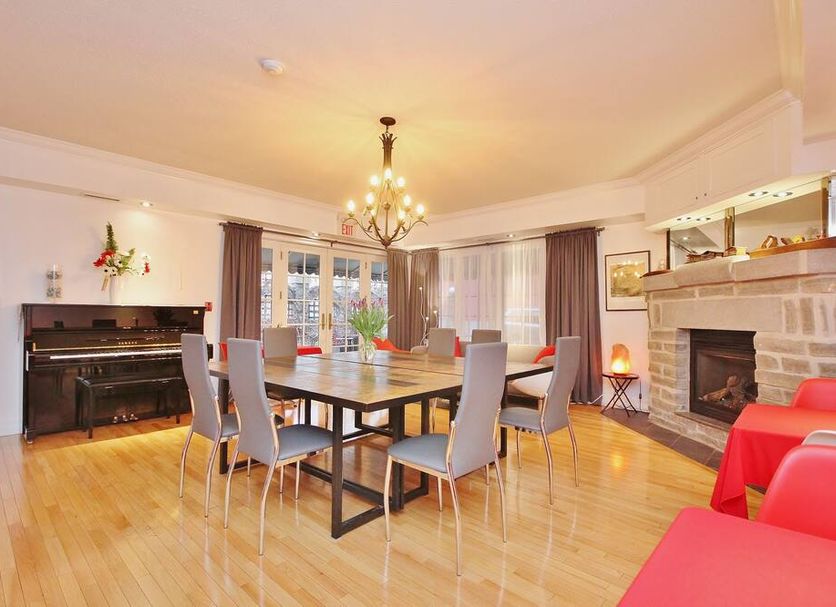 Dining room Photo