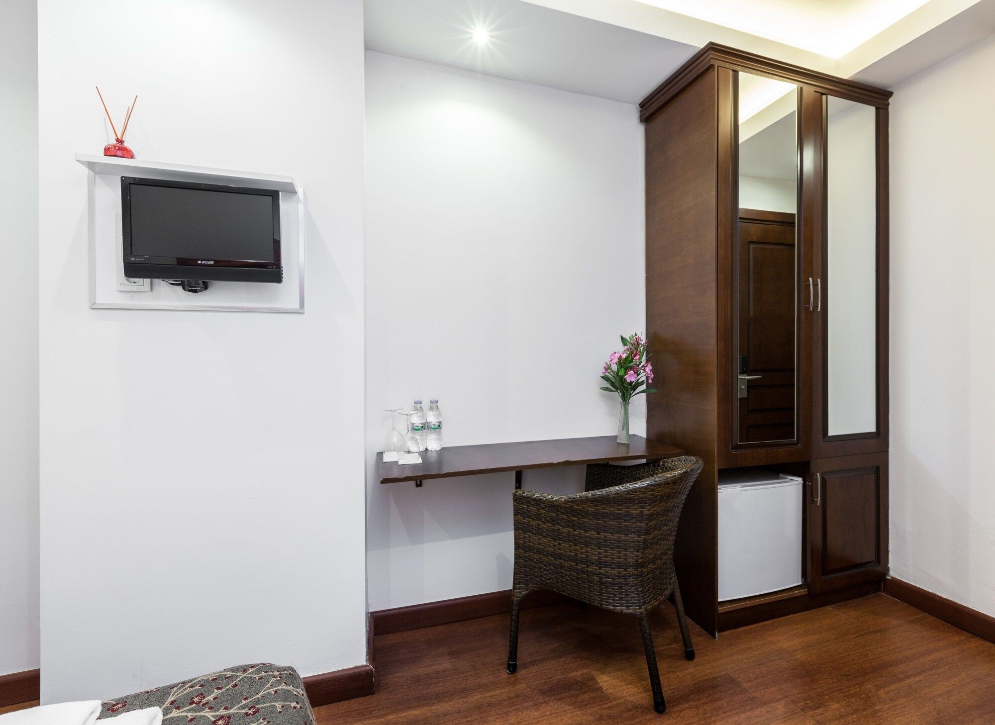 Room amenity