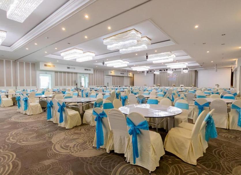 Banquet hall Photo