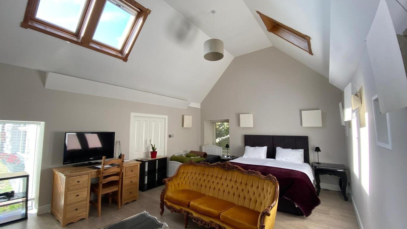 Toadhall Rooms