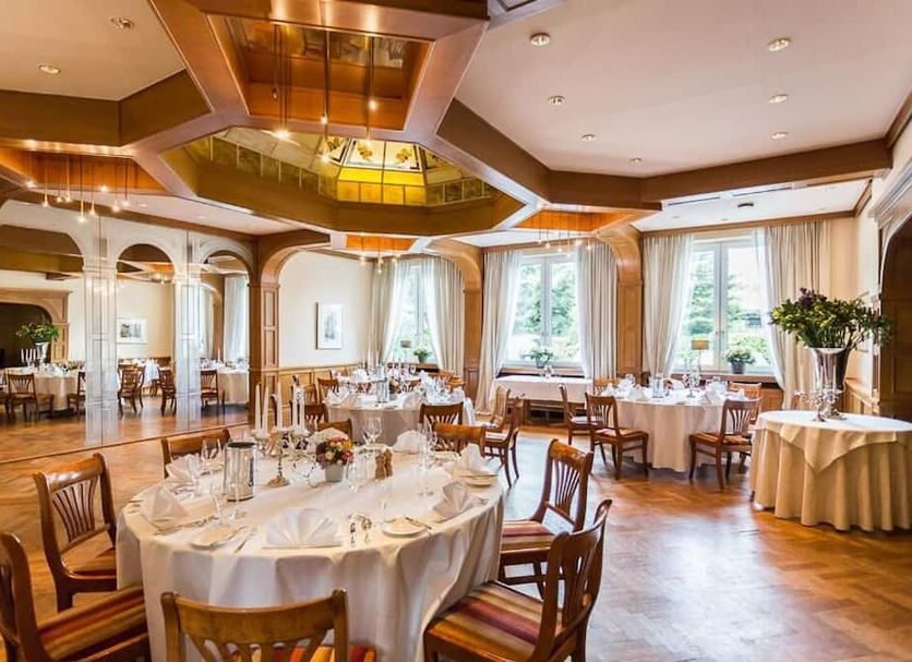 Banquet hall Photo