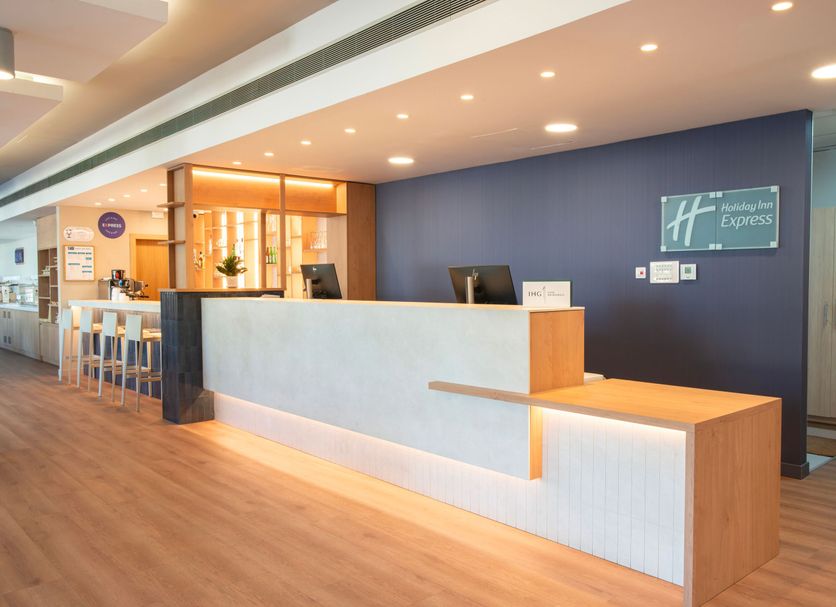 Front desk Photo