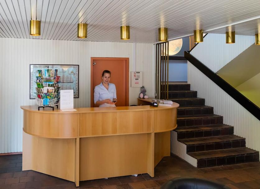 Front desk Photo