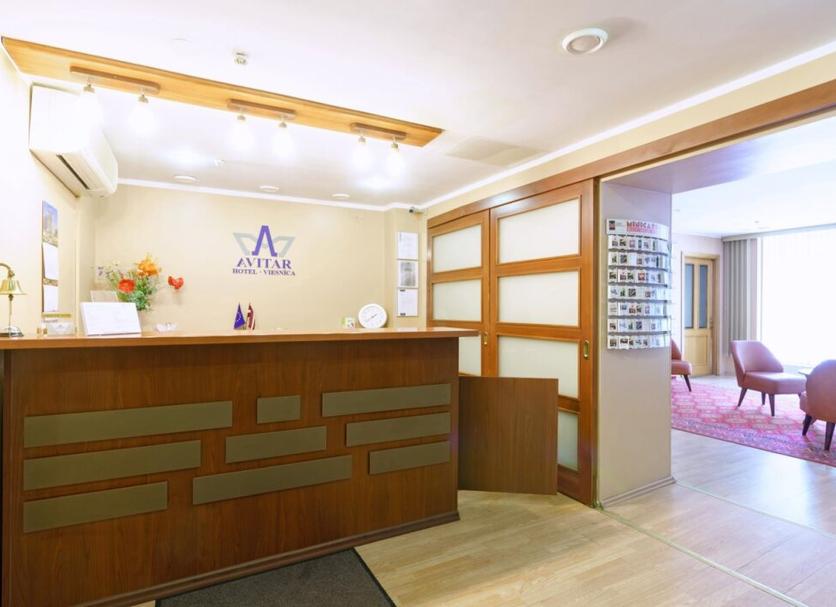 Front desk Photo