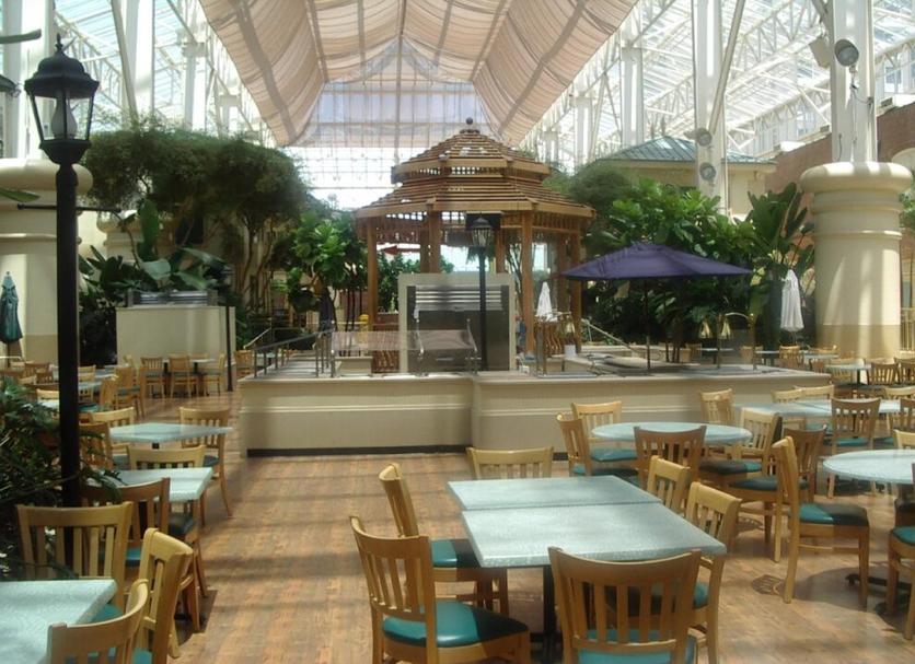 Restaurant Photo