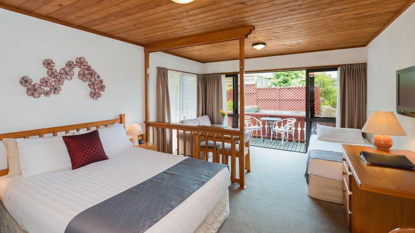 Swiss Chalet Lodge Motel
