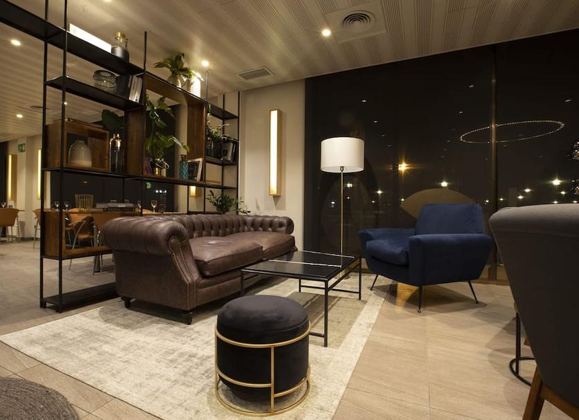 Lounge Photo