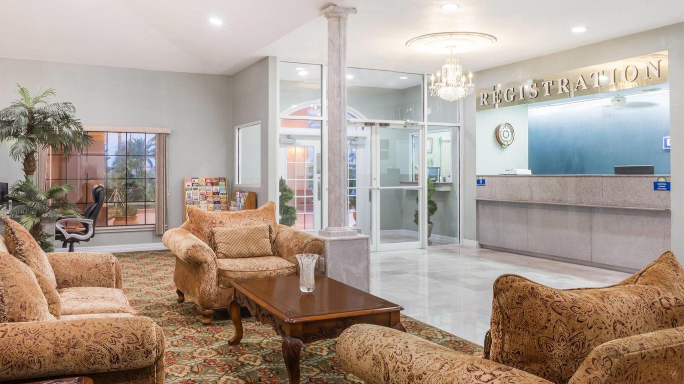Days Inn by Wyndham Portland/Corpus Christi