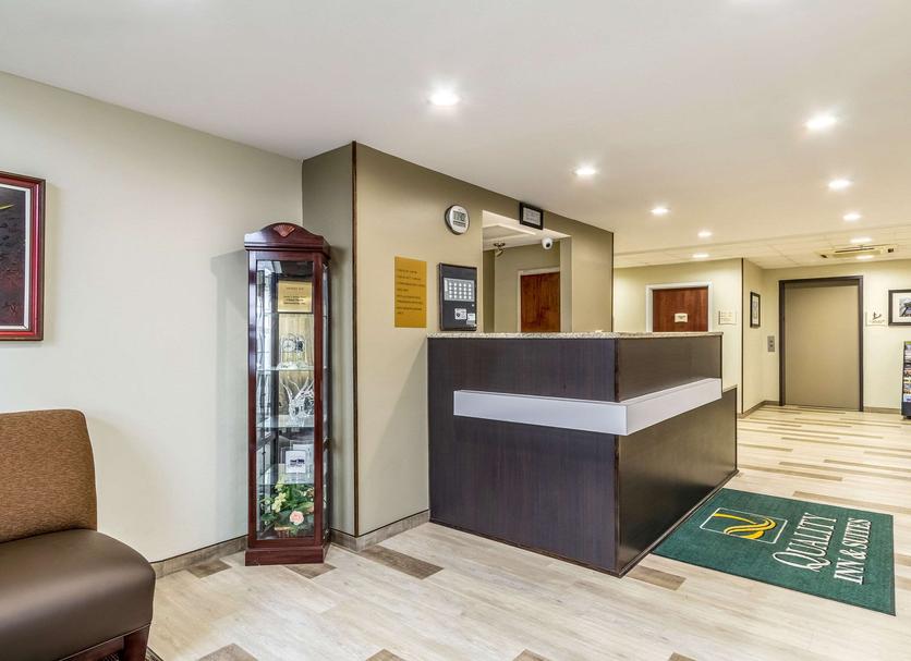 Front desk Photo