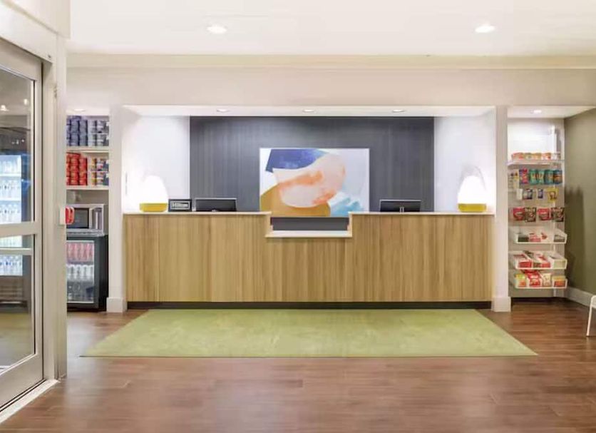 Front desk Photo