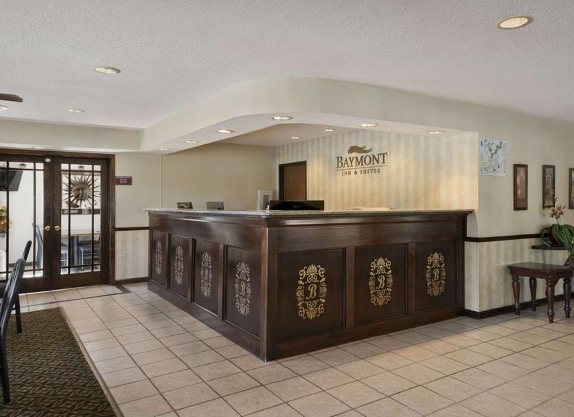 Front desk Photo