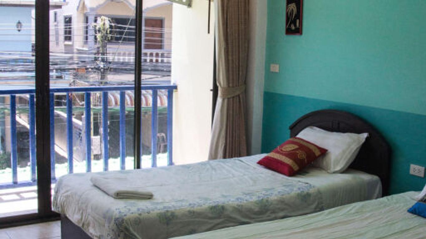 Patong Bay Guesthouse