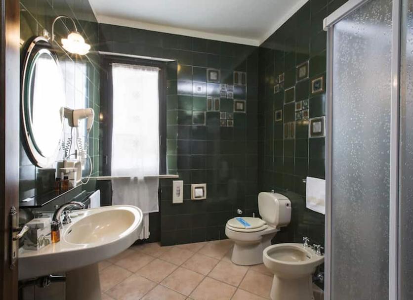 Bathroom Photo
