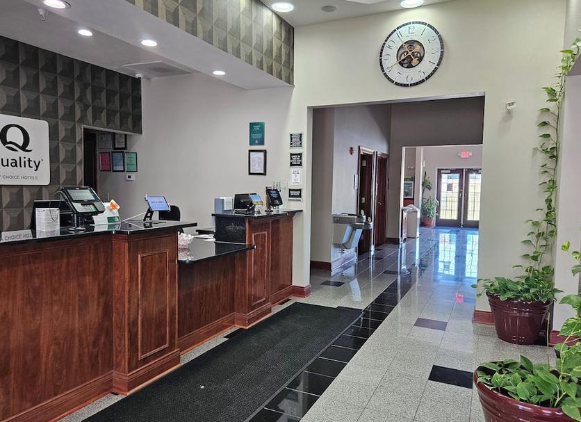 Front desk Photo
