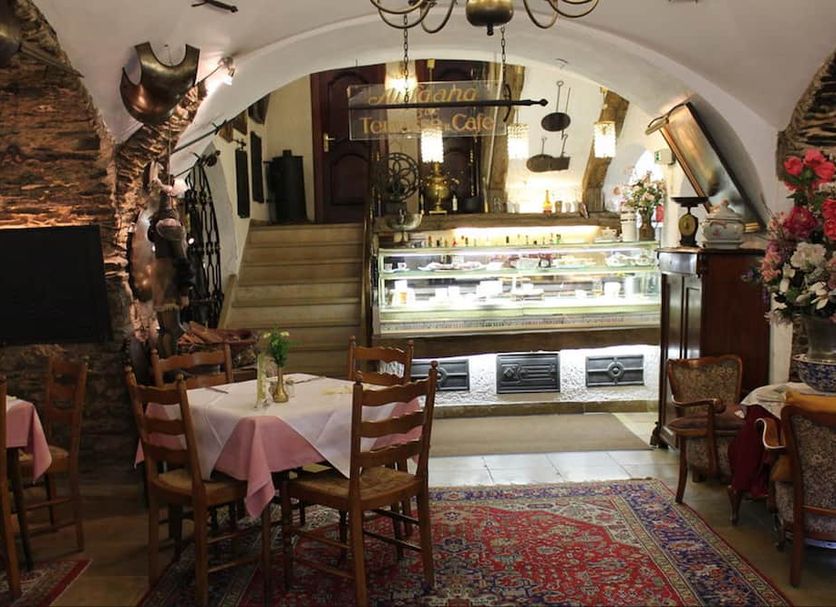 Restaurant Photo