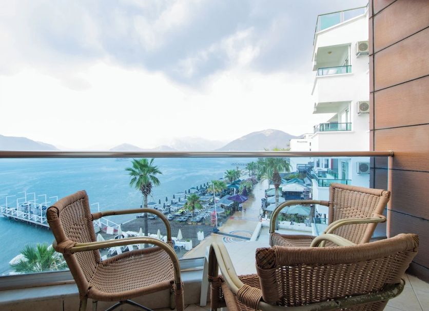 Balcony Photo