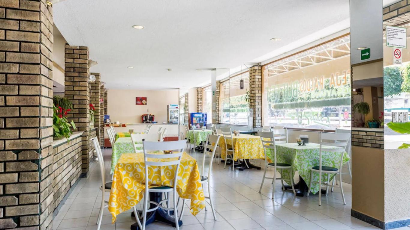 Hotel Raldos Inn