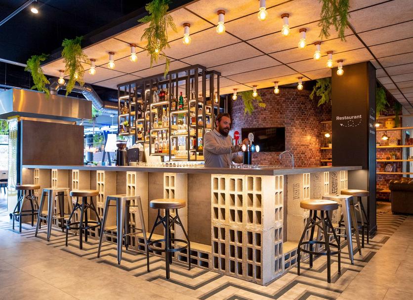 Bar Photo