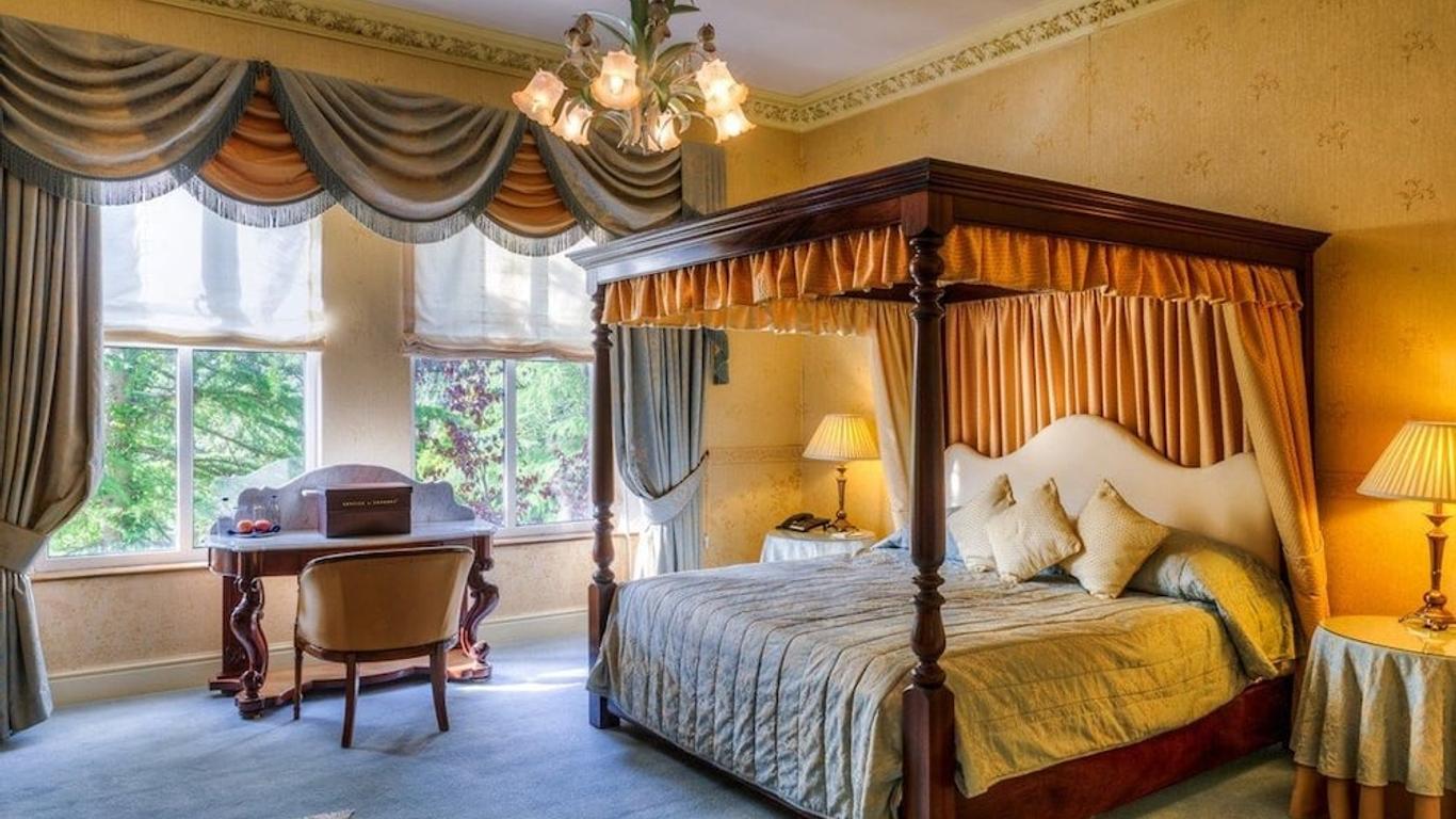 Tre-Ysgawen Hall & Spa