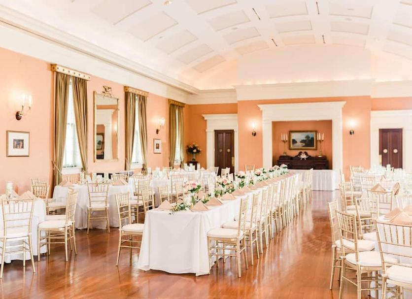 Banquet hall Photo