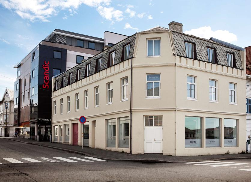 Building Photo