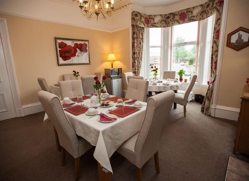 Dining room Photo
