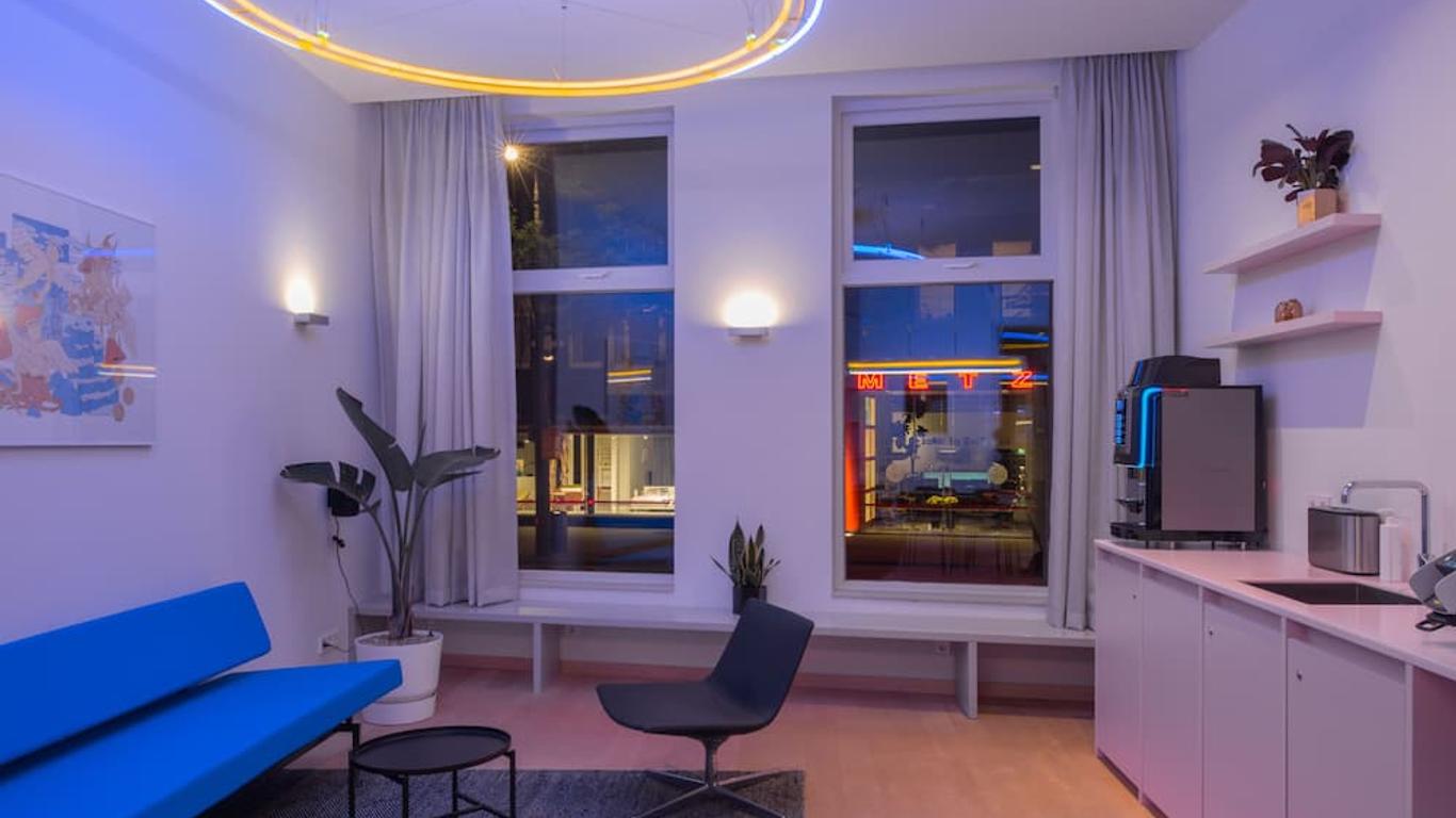 171. Urban Design Hotel